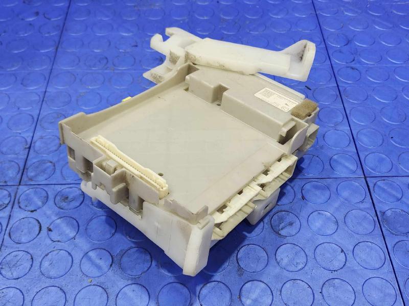 2011-2015 Toyota Prius 1.8L Instrument Panel Junction Block OEM 82730-47510