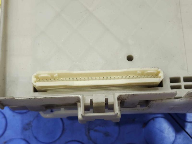 2011-2015 Toyota Prius 1.8L Instrument Panel Junction Block OEM 82730-47510