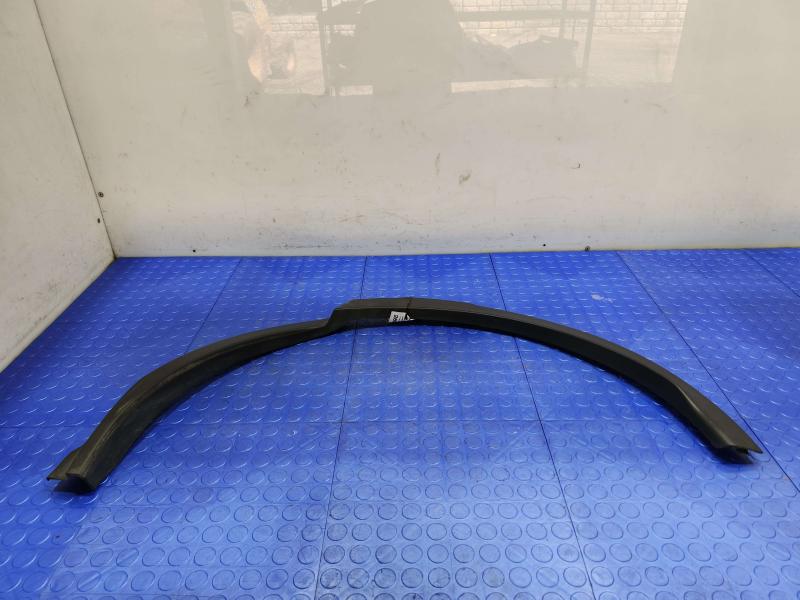 2020 Land Rover Discovery Sport Wheel Opening Moulding