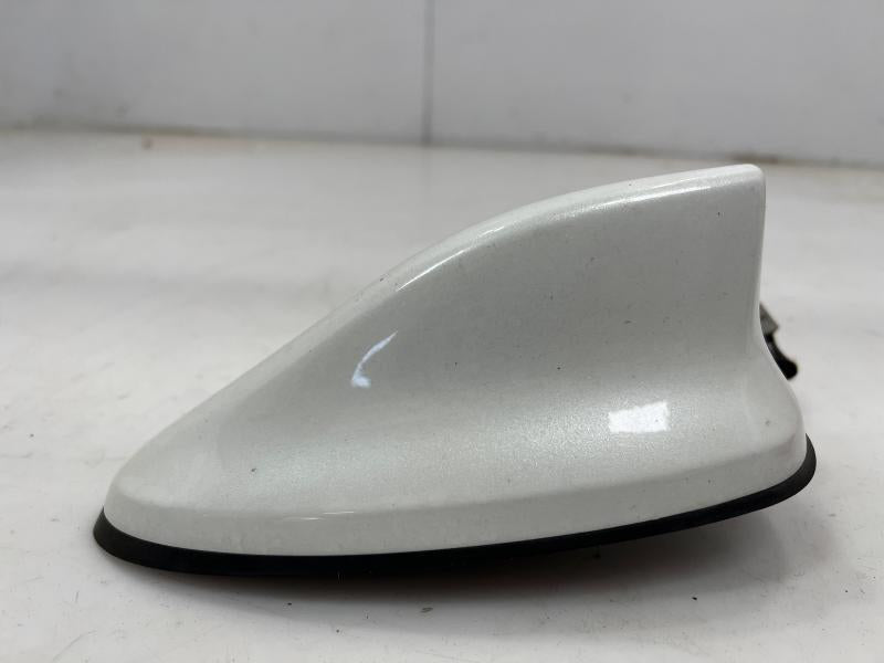 2020 - 2022 Nissan Versa Radio Antenna Assembly White QAC OEM 28208-5EE0B