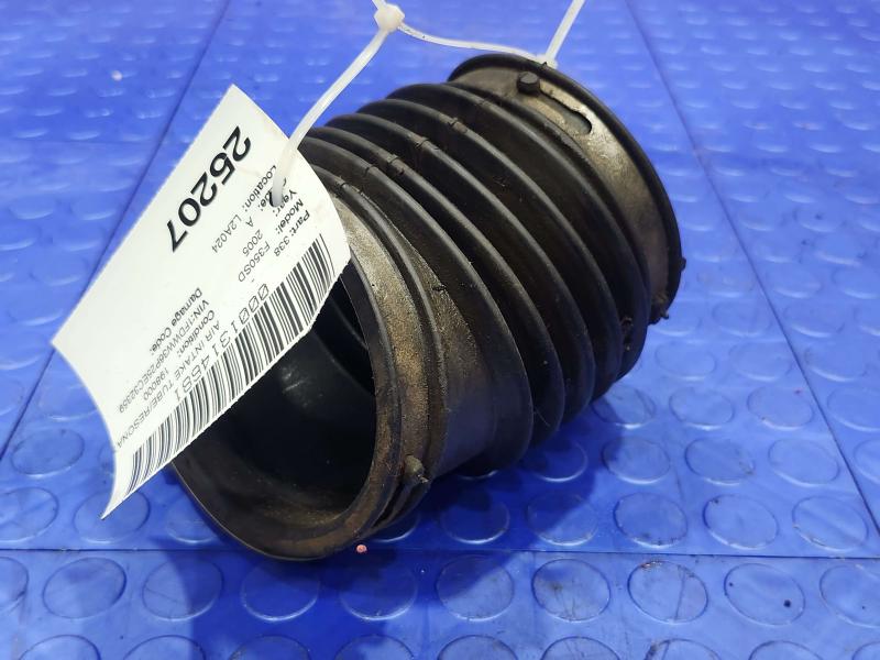 2005 Ford F-350 Super Duty Air Intake Tube/Resonator