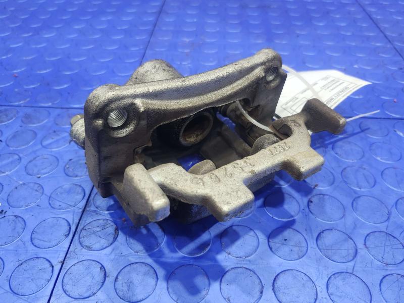 2018 Nissan Maxima Caliper