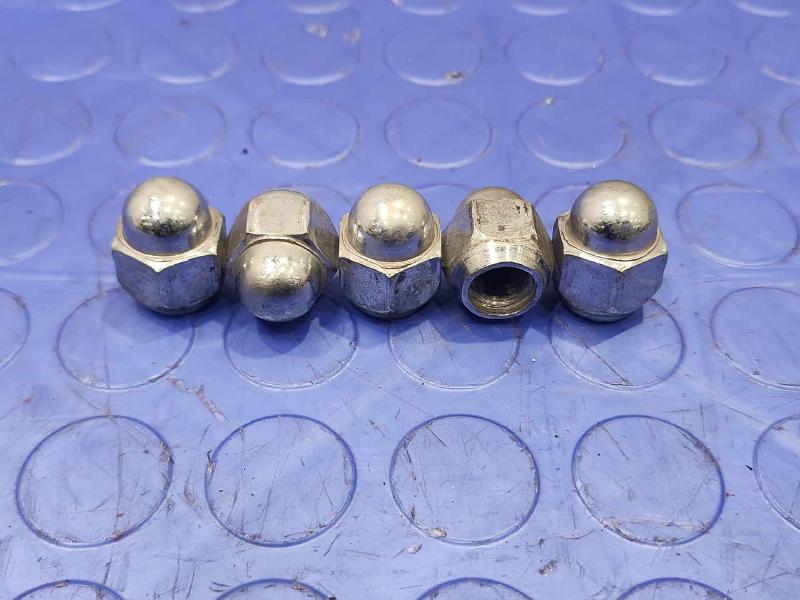 2018 Subaru Legacy Lug Nuts