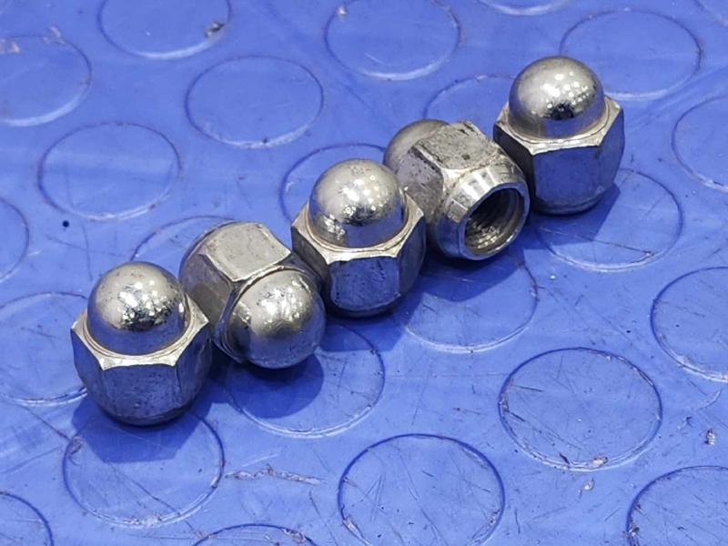 2018 Subaru Legacy Lug Nuts