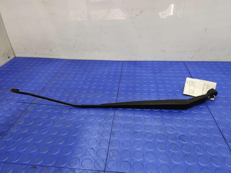 2008 Honda Fit Wiper Arm