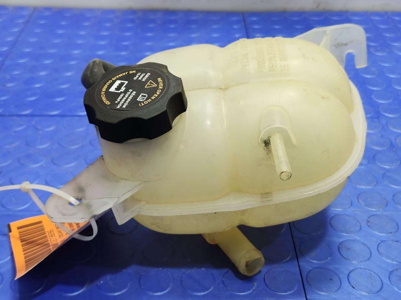 2006-2010 Pontiac Solstice Radiator Overflow Reservoir Assembly OEM 10368831