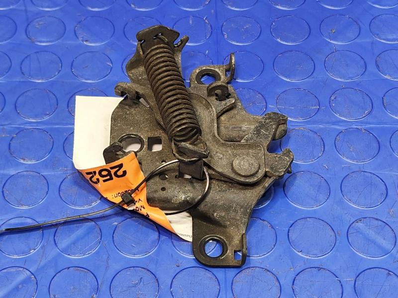 2010-2015 Toyota Prius 1.8L Hood Latch Lock Assembly Genuine OEM 53510-47092