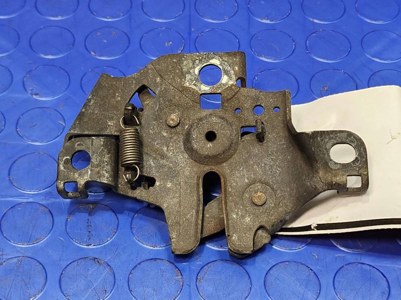 2010-2015 Toyota Prius 1.8L Hood Latch Lock Assembly Genuine OEM 53510-47092