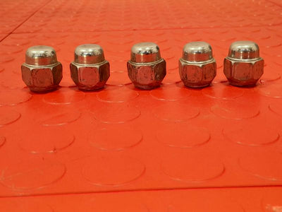 2015 Nissan Altima Lug Nuts