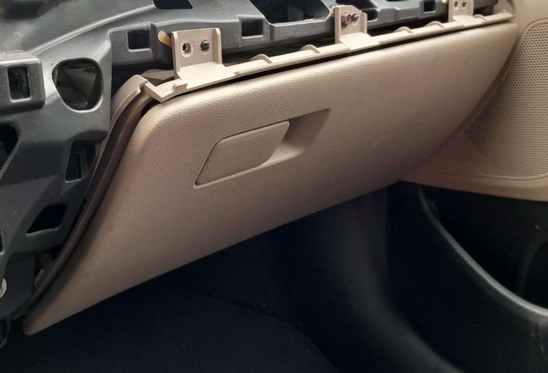 2017 - 2020 Hyundai Elantra Sedan Glove Box Compartment - Tan OEM 84510F2500XUG