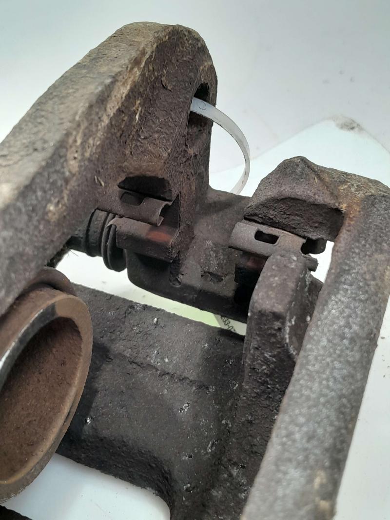 2014 Kia Sedona Caliper