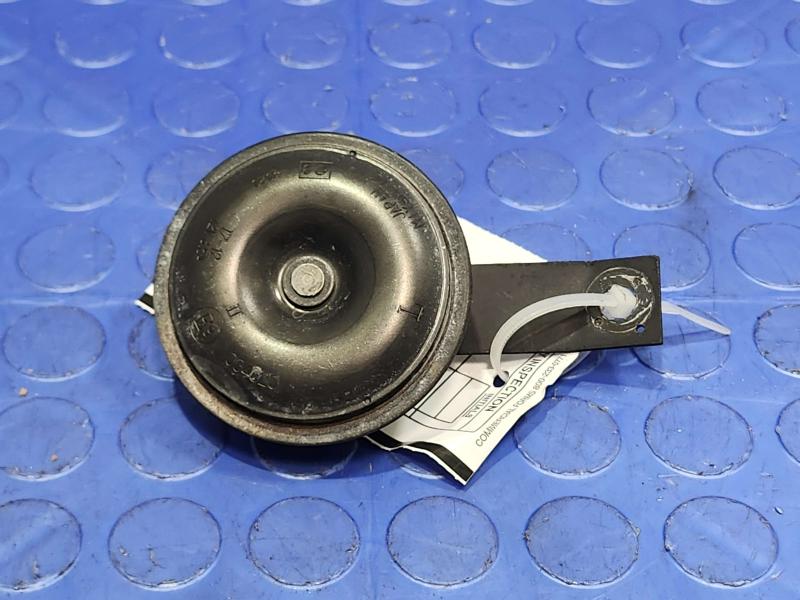 2016 Nissan Rogue Horn