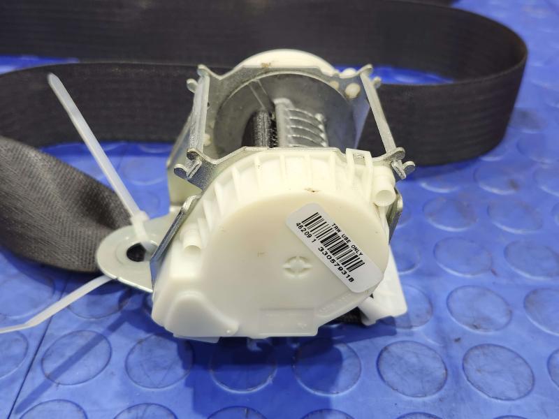 2010 Chevrolet Tahoe Rear Seat Belt
