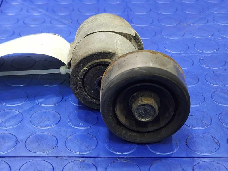 2014 Hyundai Santa Fe Engine Belt Tensioner