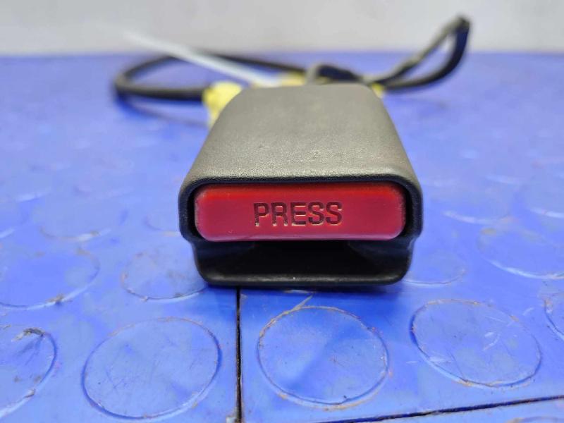 2015 Subaru Legacy Front Seat Belt