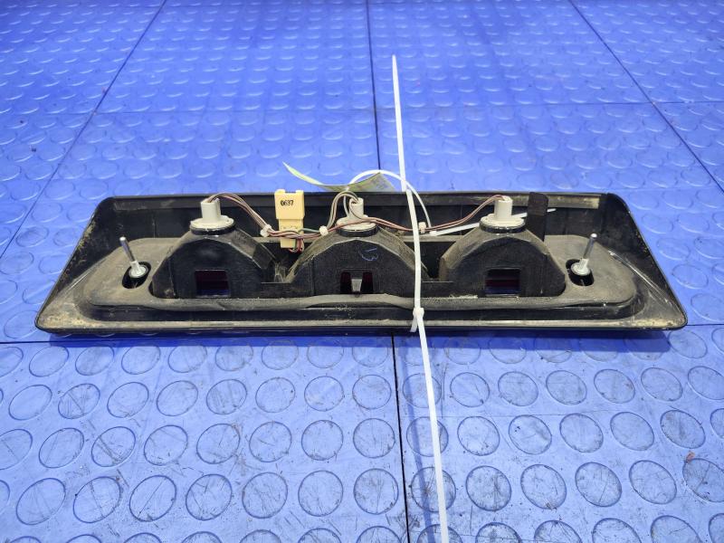 2007 Toyota Tundra 3Rd Brake Light Avoidance Lamp
