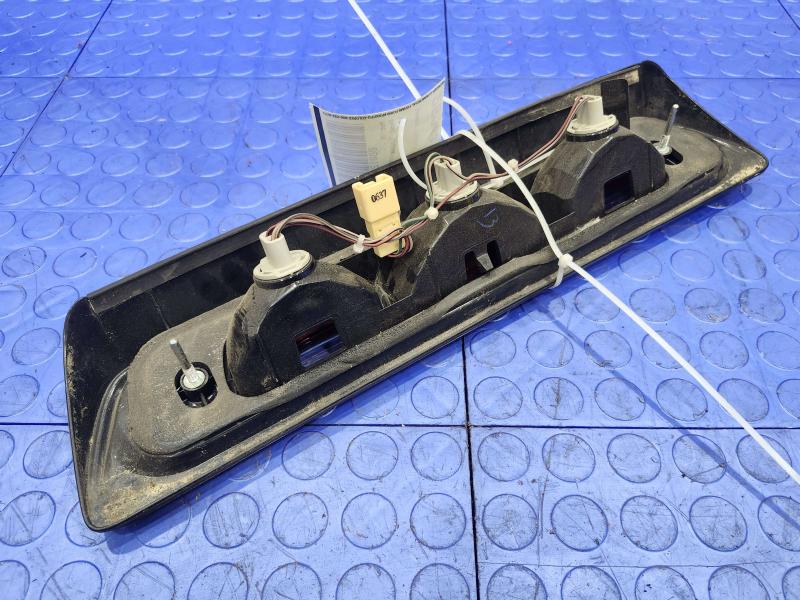 2007 Toyota Tundra 3Rd Brake Light Avoidance Lamp