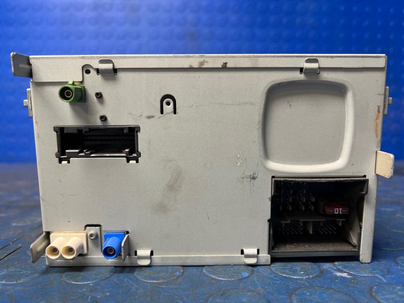 2014 Volkswagen CC Audio & Visual Equip.(Radio)