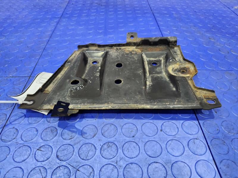 2013 Nissan Pathfinder Battery Tray