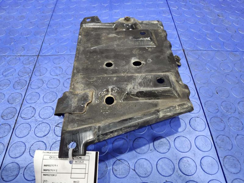 2013 Nissan Pathfinder Battery Tray