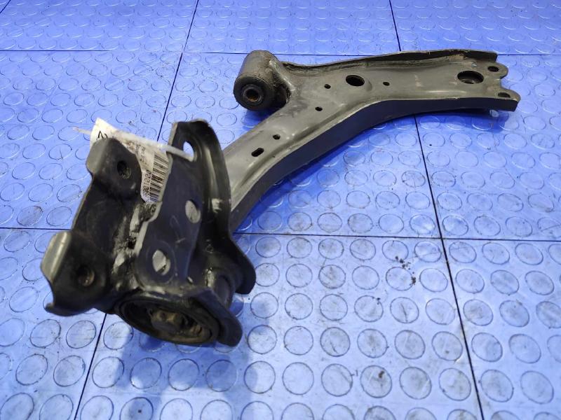 2008 Honda CR-V Lower Control Arm Front