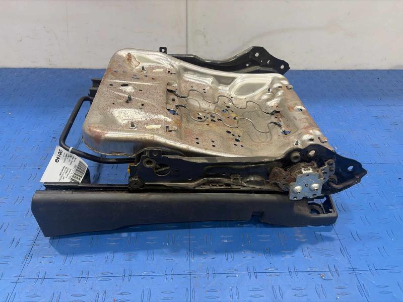 2012 Jeep Compass Seat Track