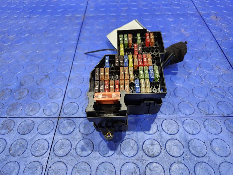 2015 Porsche Panamera Cabin Fuse Box