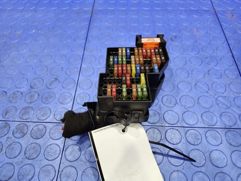 2015 Porsche Panamera Cabin Fuse Box