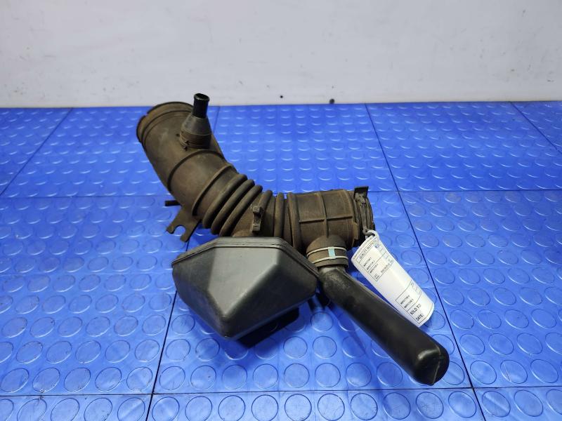 2002 Toyota Camry Air Intake Tube/Resonator