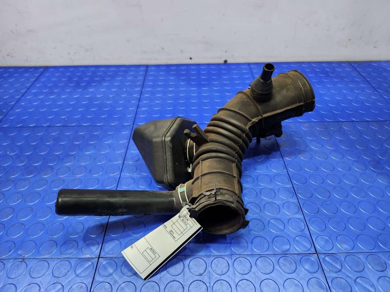 2002 Toyota Camry Air Intake Tube/Resonator