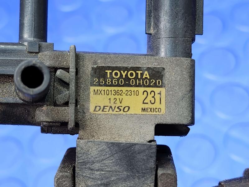 2002 Toyota Camry Air Intake Tube/Resonator