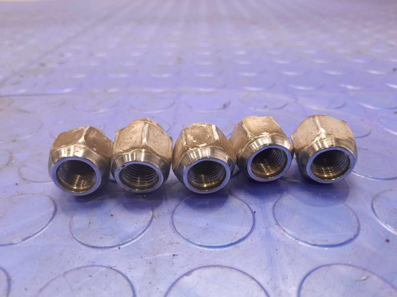 2016 Subaru Legacy Lug Nuts