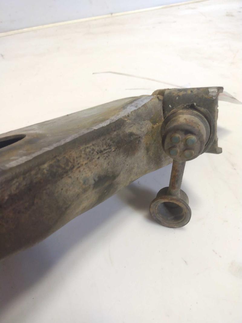 2009 - 2013 Subaru Forester Front Lower Control Arm RH Passenger Side OEM 20202SC001