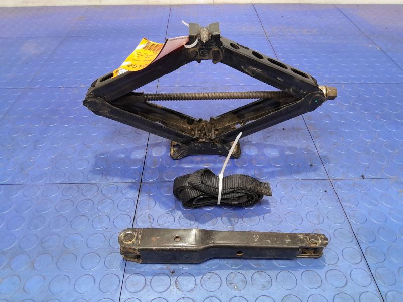 2019 GMC Terrain Jack Assembly