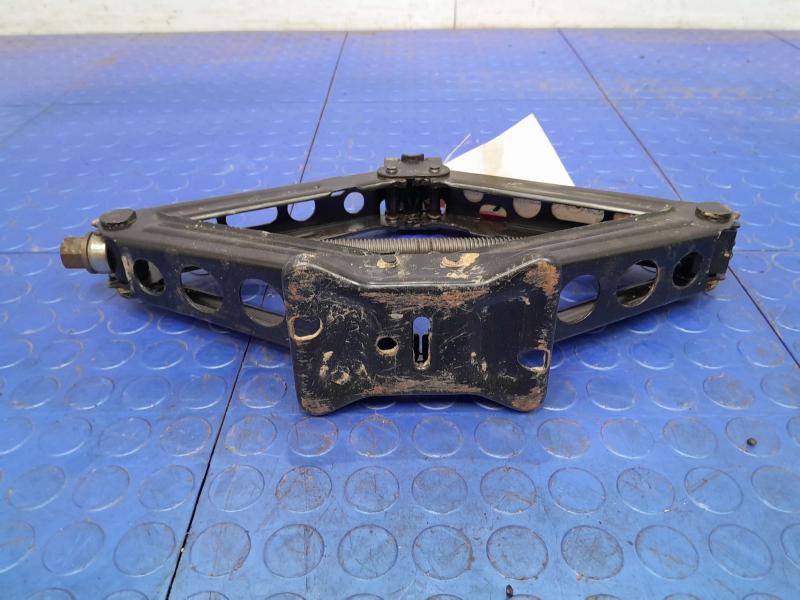 2019 GMC Terrain Jack Assembly