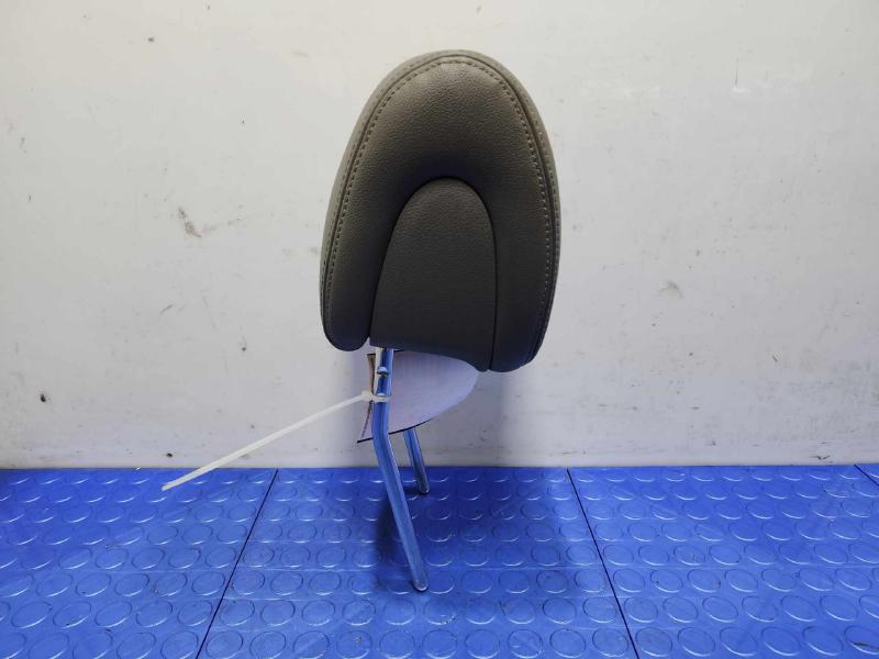 2013 Hyundai Santa Fe Headrest
