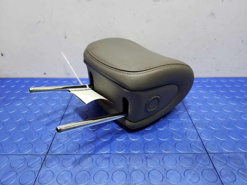 2013 Hyundai Santa Fe Headrest