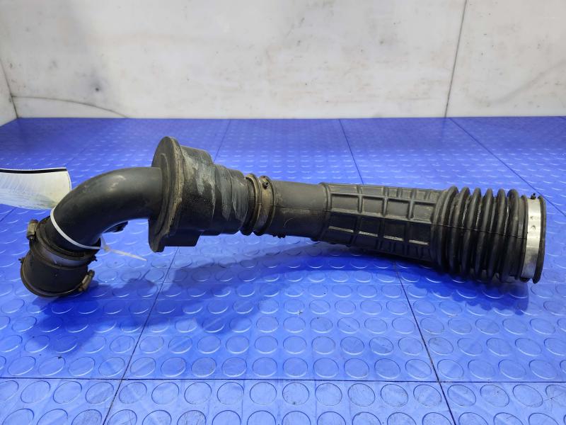 2019 Chevrolet Express 2500 Air Intake Tube/Resonator