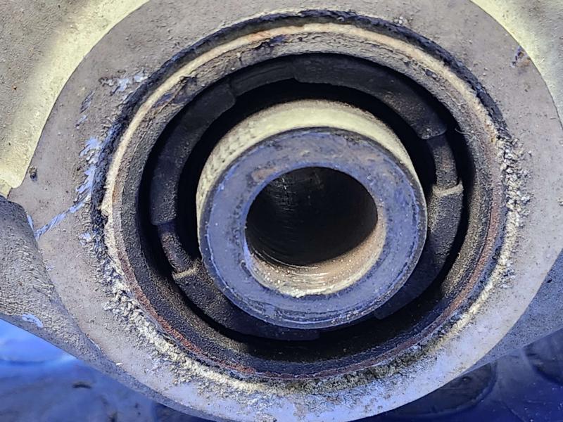 2015 Jeep Grand Cherokee Lower Control Arm Rr