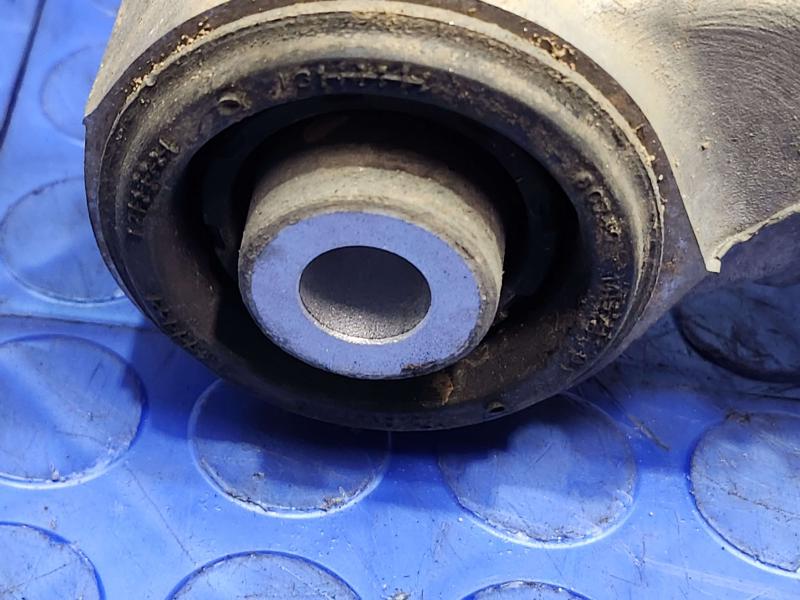 2015 Jeep Grand Cherokee Lower Control Arm Rr