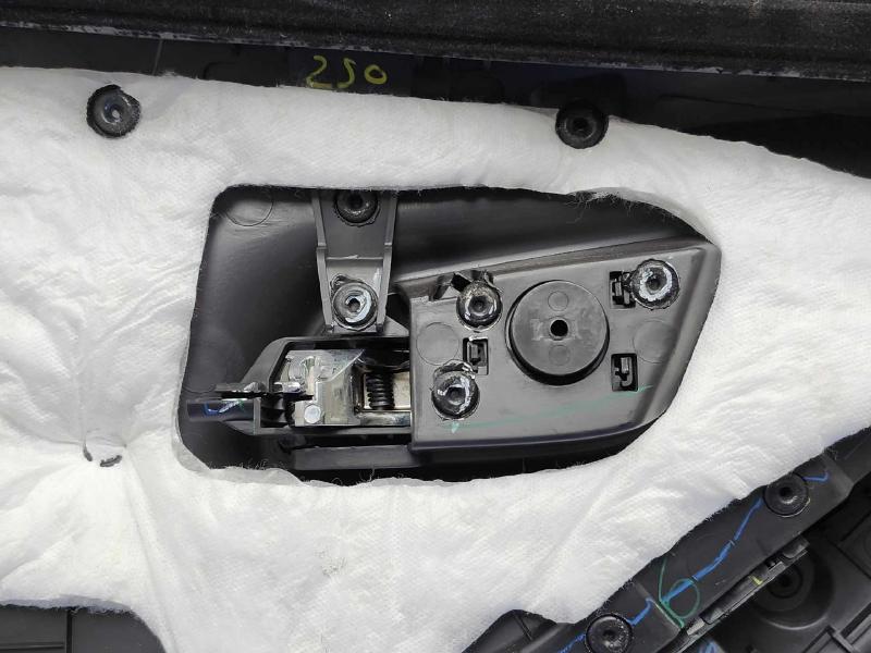 2016 Chevrolet Trax Front Door Trim Panel