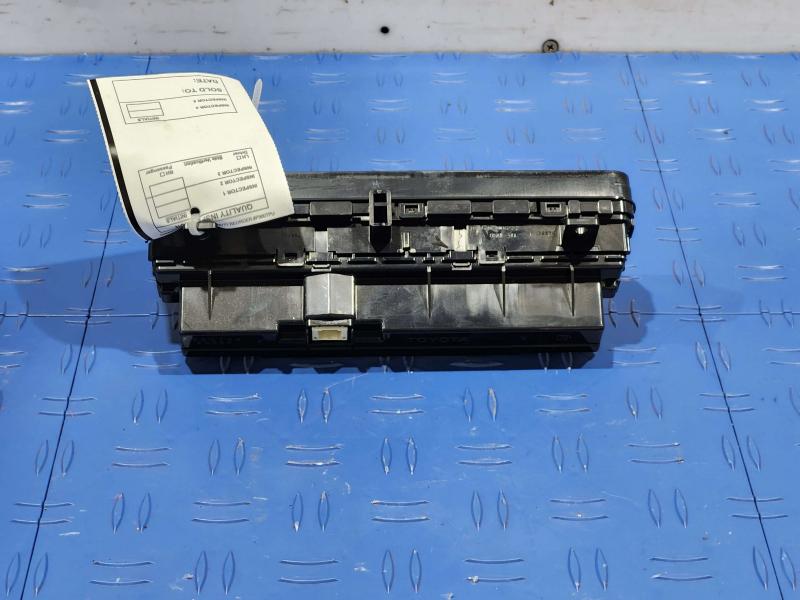 2017 Toyota Corolla Heater A/C Control