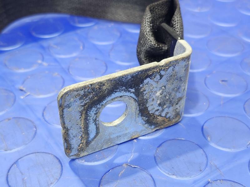 2012 Jeep Liberty Rear Seat Belt