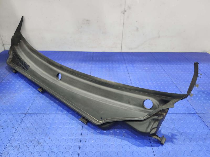 2011-2015 Jeep Grand Cherokee Cowl Panel Top Cover Air Inlet OEM 55079197AH