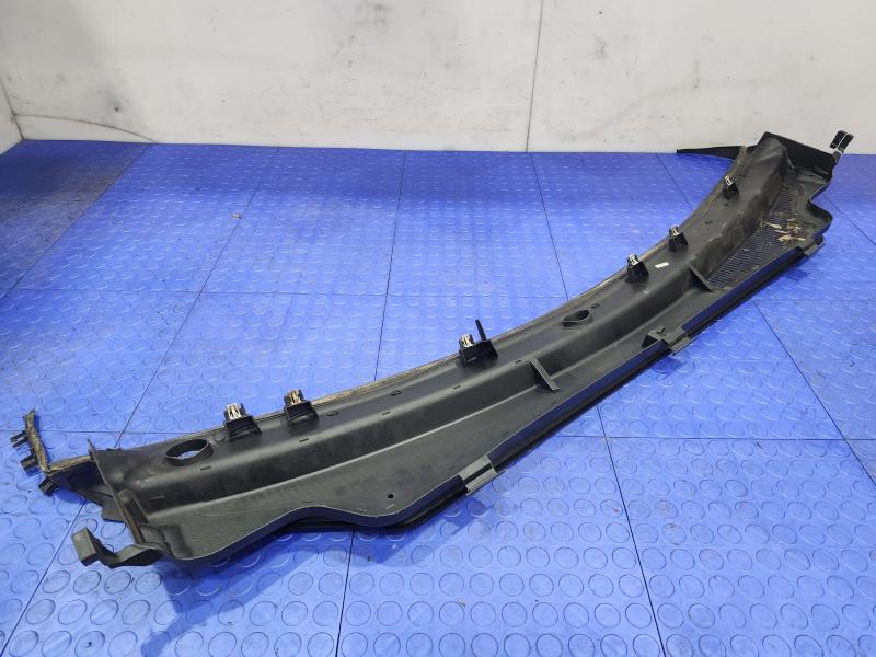 2011-2015 Jeep Grand Cherokee Cowl Panel Top Cover Air Inlet OEM 55079197AH