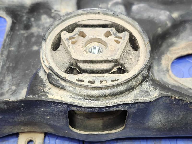 2013 Volkswagen Jetta Crossmember/Cradle/Undercarria