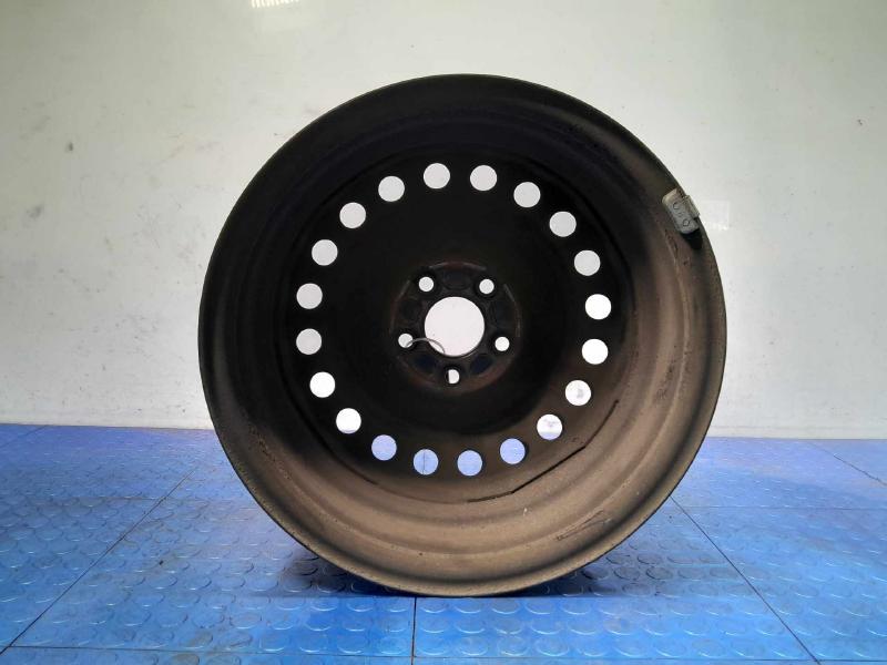 2013 Ford Fusion Wheel