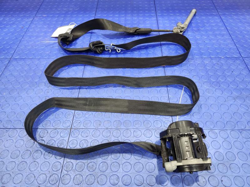 2017 Ford Focus Front Seat Belt