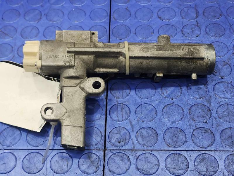 2005-2019 Nissan Frontier Ignition Switch Assembly w/o Key Genuine OEM Part