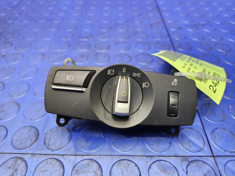 2011 BMW 535i Headlight Switch (Dash Mtd)